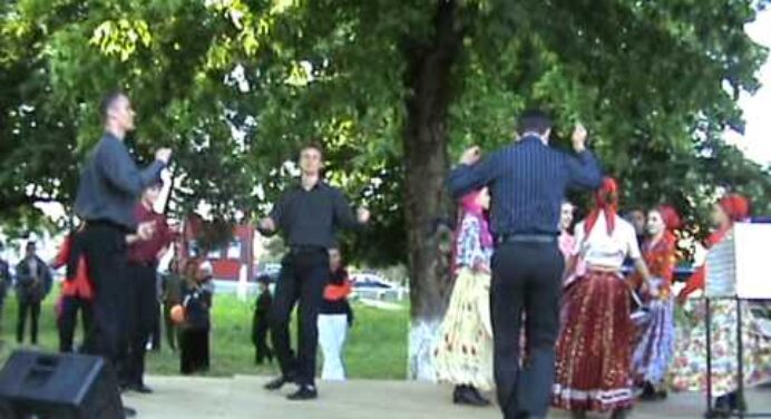 Ansamblul Crişul Oradea dans ţigănesc