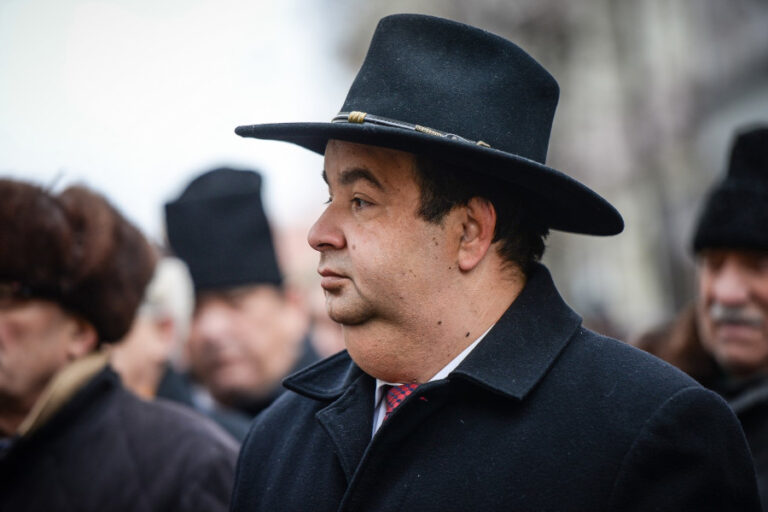 Read more about the article Daniel Cioabă, acuză Universitatea din Sibiu de discriminare